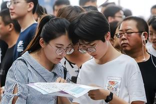 逆天！水平不行还是踢假球？后卫开场15秒回传送乌龙！